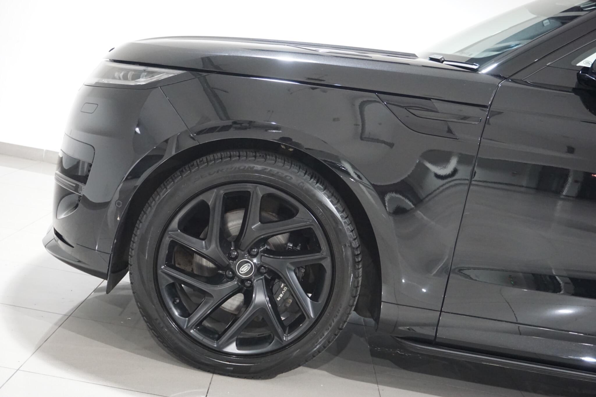 Land Rover Range Rover Sport 3.0 D300 MHEV Dynamic SE SUV 5dr Diesel Auto 4WD Euro 6 (s/s) (300 ps)